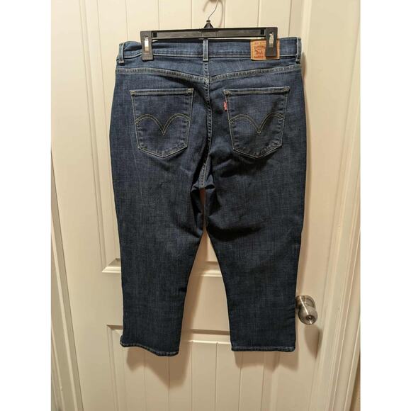 Levis Women’s Size 12 Classic Capri Blue Denim Cropped Summer Jean - Picture 2 of 6
